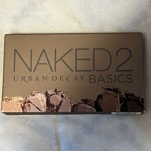 Urban Decay Naked 2 eyeshadow palette